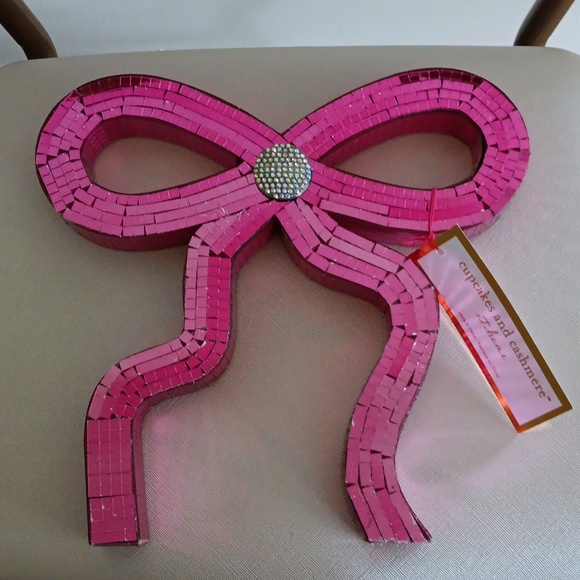 cupcakes & cashmere Other - New!Viral Pink Bow Cupcakes and Cashmere